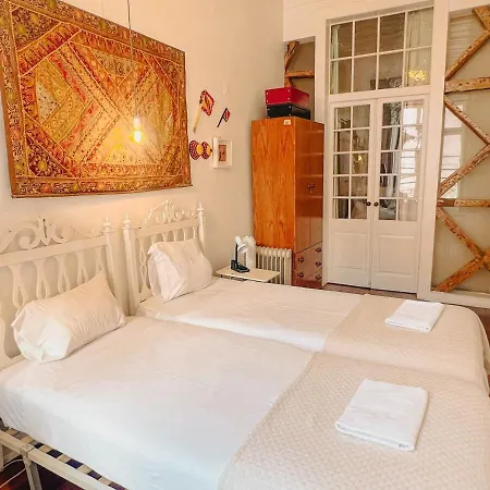 Apartamento Charming 5 Bedroom In Traditional *